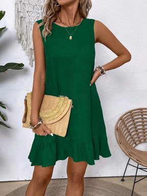 Vestido Curto Casual com Babado na Barra