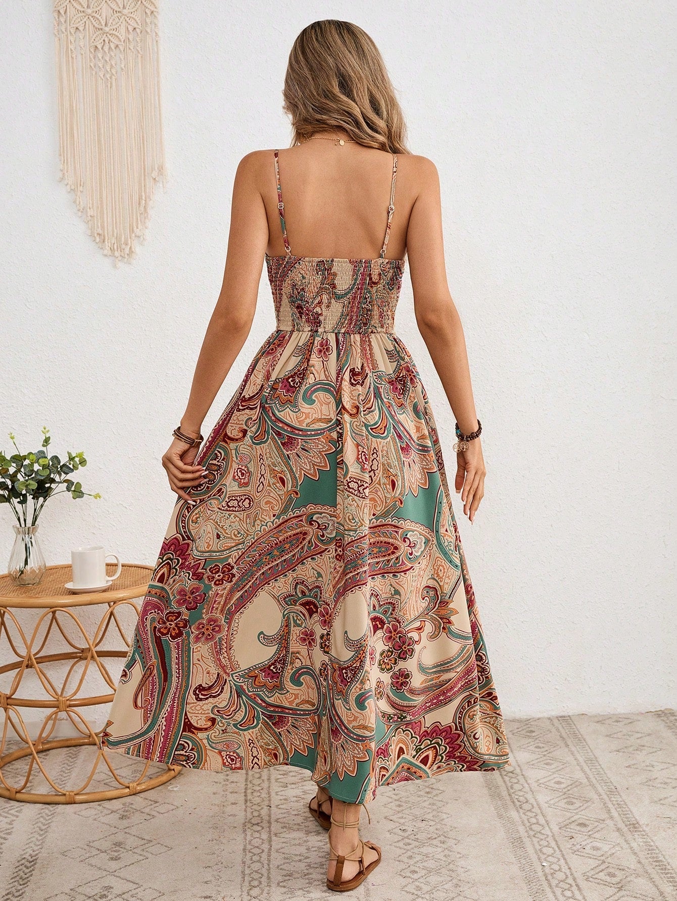 Vestido Longo Estampado com Alças Finas e Fenda