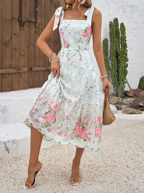 Vestido Midi Floral com Alças Laço e Bordado